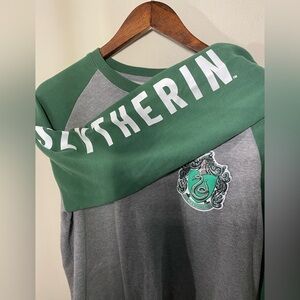 Harry Potter Slytherin Sweatshirt | Universal Wizarding World (Size: XS) New!